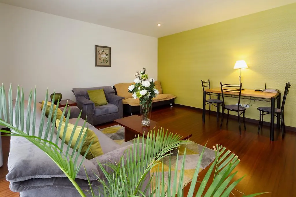 Suites Metropoli Edificio Torino Quito Apartment