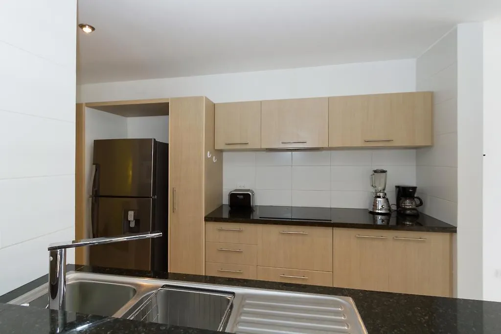 Suites Metropoli Edificio Torino Quito 0*,